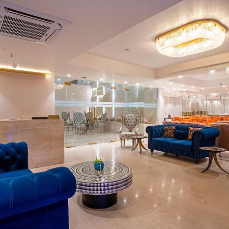 Hotel Ginger Palace Delhi Airport Nova Deli Exterior foto