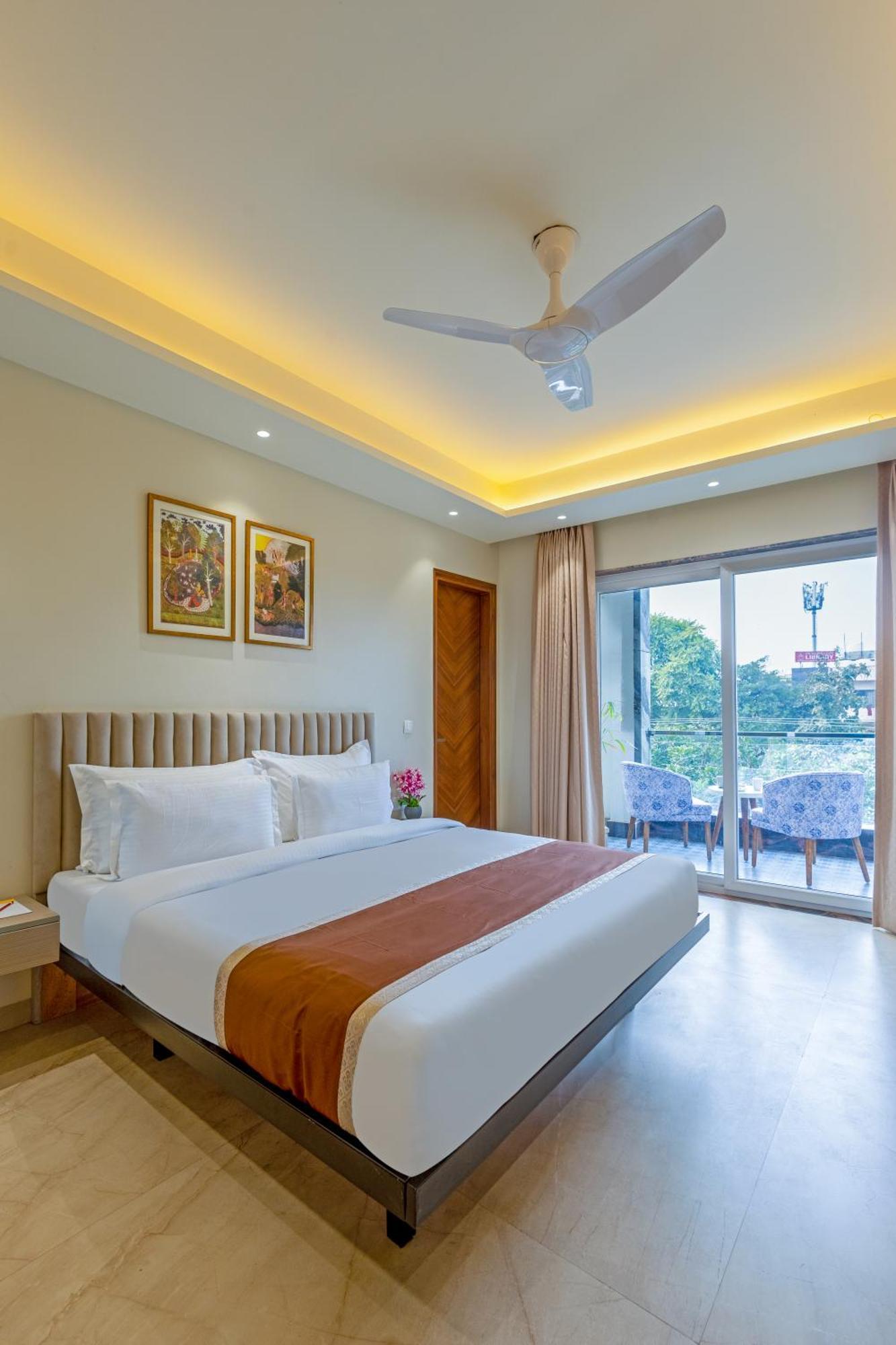 Hotel Ginger Palace Delhi Airport Nova Deli Exterior foto