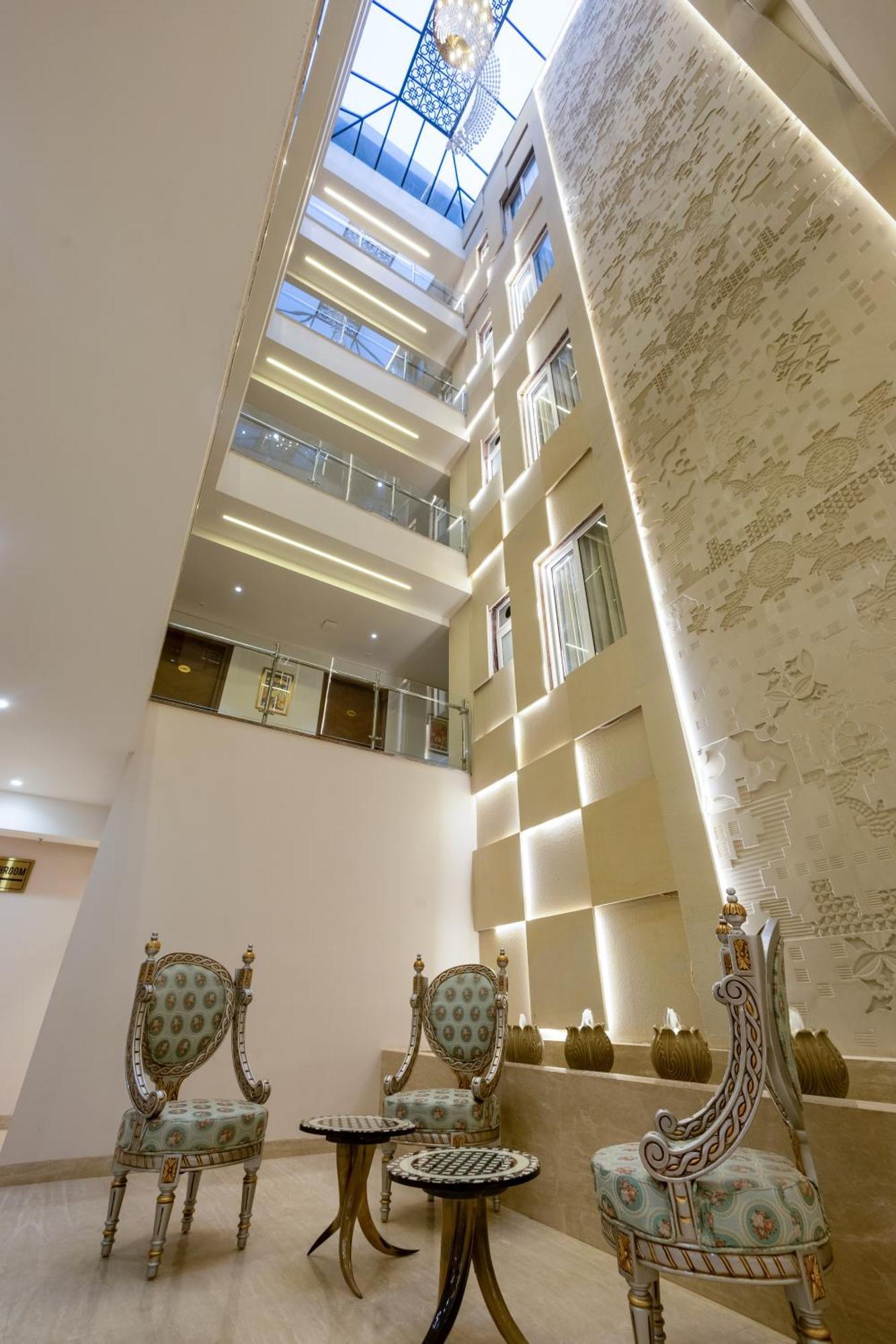 Hotel Ginger Palace Delhi Airport Nova Deli Exterior foto