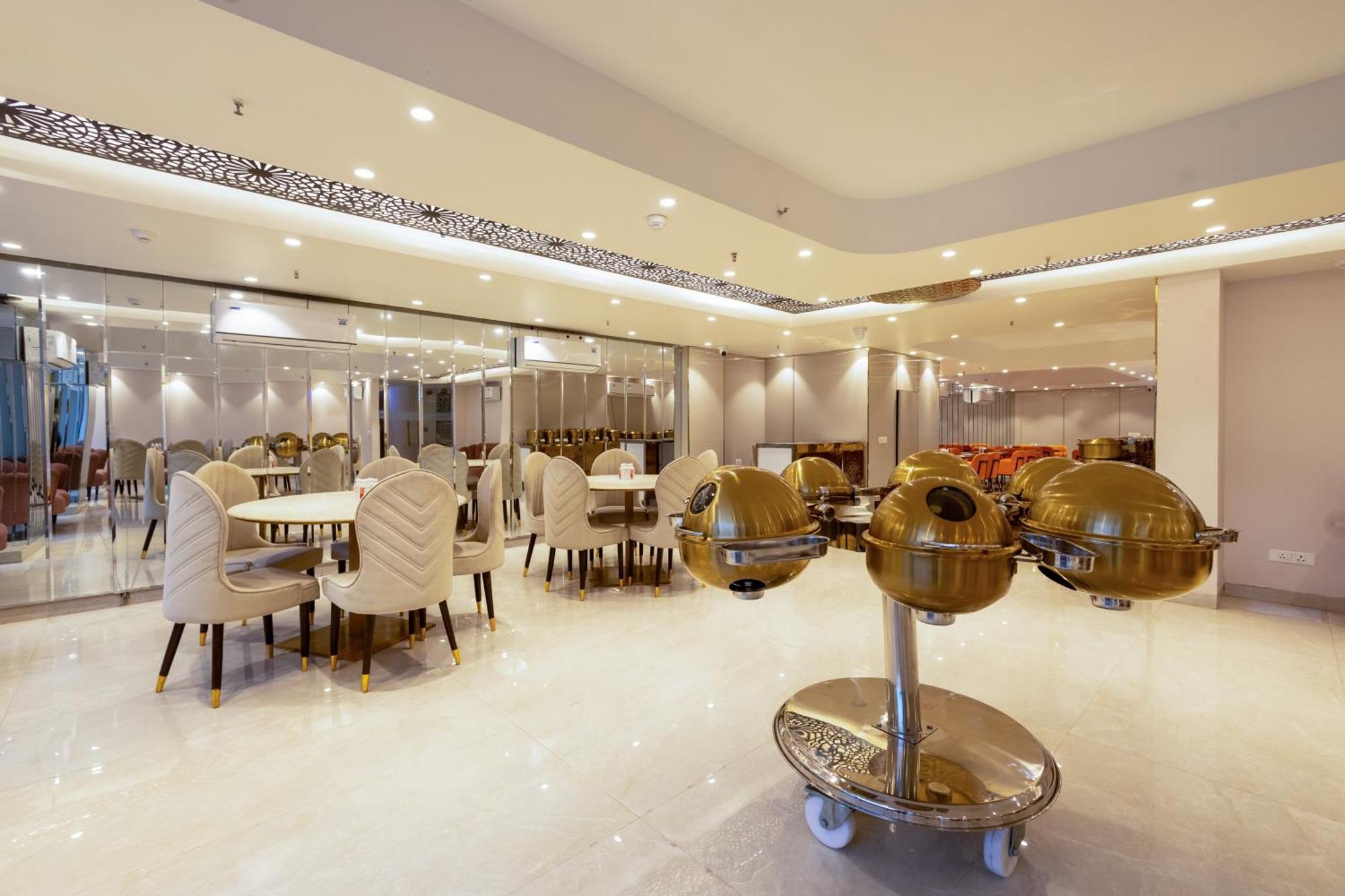 Hotel Ginger Palace Delhi Airport Nova Deli Exterior foto