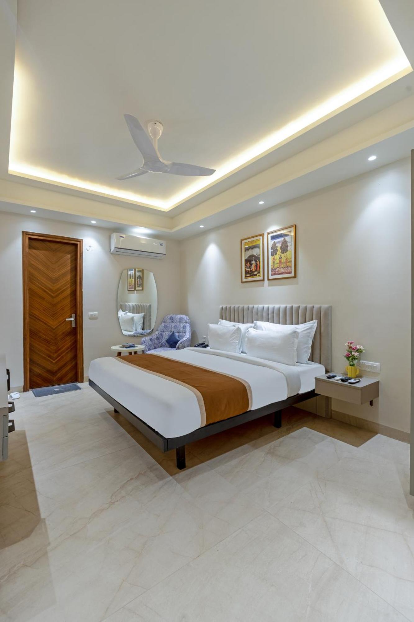 Hotel Ginger Palace Delhi Airport Nova Deli Exterior foto